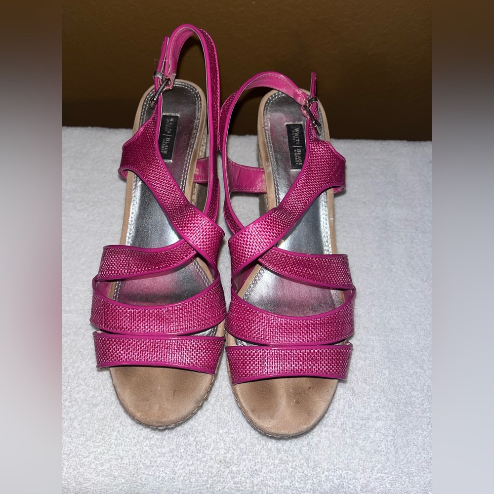 WHBM Edward wedge sandal